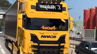 Pesona truck scania luar negri