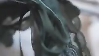 A poor young man moves in, a beautiful landlady gives him fruit in the middle of the night - they sleep together and become a married couple!