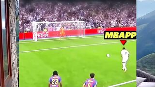 Momen langka yang jarang banget terjadi di sepak bola!