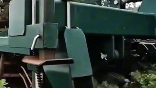 Mesin panen kacang tanah