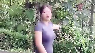 Ke kebun cek buah - indonesian girl farming