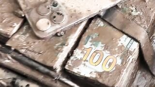 How is it a treasure and there is iphone on the bag