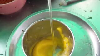 Double egg Chicken Omelette Rumali omelette for 130 rupee Indian street food