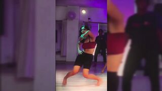 Indian Girl Vartika Singh Dance