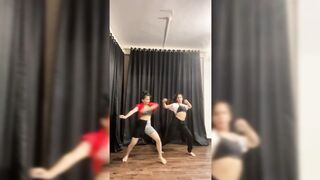 Indian Girl Avishi Upadhyay Dance