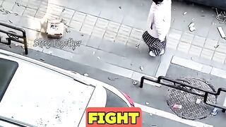 These siblings are having a huge fight!