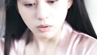 Istri memindai kode QR suami dan menemukan sesuatu yang mengejutkan