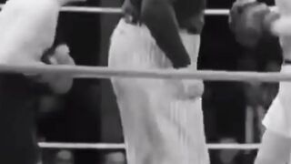 Charlie Chaplin is the most humorous boxer