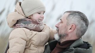 Beautiful moment for dad-kids