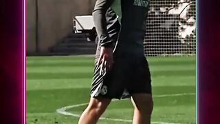 Ketika Pelatih Memamerkan Keahliannya yang Tersisa