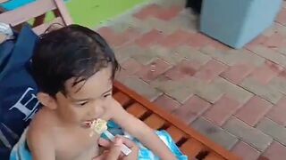 After swimming, eat noodles