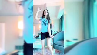 Indian Girl Vedvika Soni Dance
