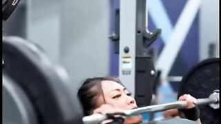 When This Girl Lifted More Weight Than a Guy at the Gym