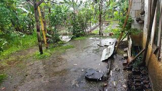 Curah hujan di kampung halaman