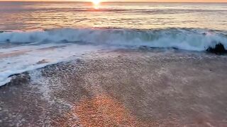the sound of beach waves