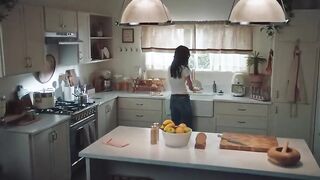 Katy Perry - bandaids (Official Video)(720PHD).mp4