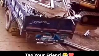 Mai Anaari Tu Khiladi