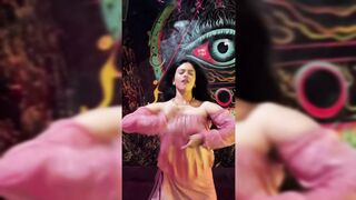 Indian Girl Kritika Sharma Dance