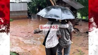 sepayung berdua jatuh pun berdua