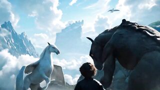 Белый конь и монстр конь