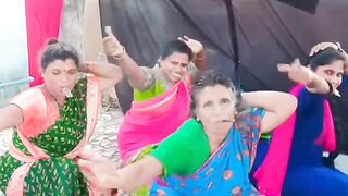 Super Dancers