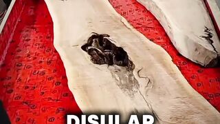 Pembuatan meja dengan cairan resin