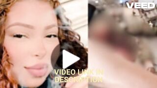 News mailisa bị bắt tại sân bay thái lan đấu với singapore Video