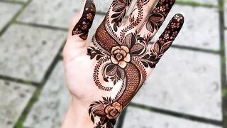 Hello Arabian mehndi design