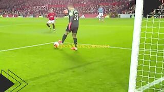 Goal Tercantik Mbappé, Tapi Kok Lucu?
