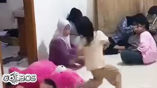 Pura pura tidur