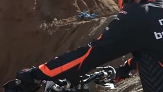 Motortrail, Menantang Jurang Kematian