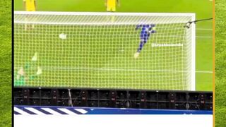 Sejak awal pertandingan, Prancis tampil agresif