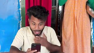 Wife catch see mobile phone dance funny videos