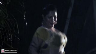 Paki Girl Bindia Hot Dance