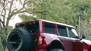 2025ブロンコワイドボディで咆哮する