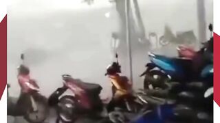 Hujan Deras Disertai Angin Kencang Terjang Bogor