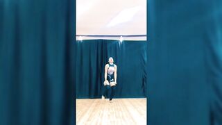 Indian Girl Sidhi Jalan Dance