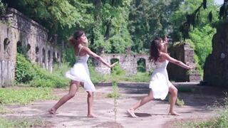 Indian Girl Vinita Dance
