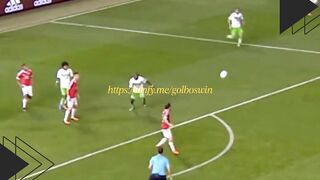 Assist Tercantik Liverpool! Umpan Ala Seni