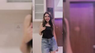 Indian Girl Vedika Soni Dance