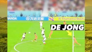 De Jong hari ini Skill ada, mental ada telur lawan? Hancur dua-duanya