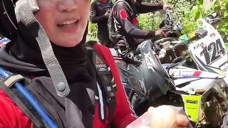 trail girl enduro