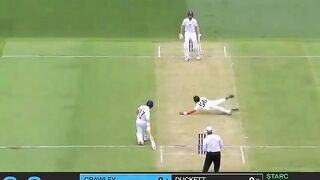 Great bowling by Australia fast bowlers england all out only on 132 runs