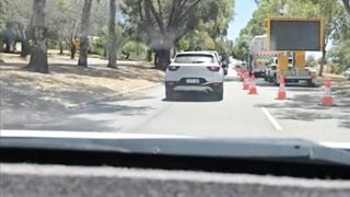 JALAN RAYA AUSTRALIA