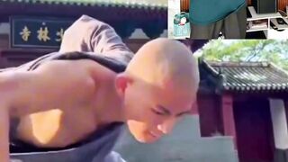 one finger push up