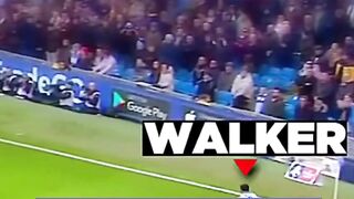 Pemain vs Corner flag