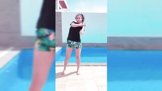 Indian Girl Resham Advani Dance