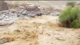 Вы не поверите в это чудо пустыни !! Удивительные кадры в Омане