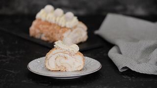 Меренговый  рулет «Рафаэлло»