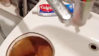 Кран! Чай будеш?